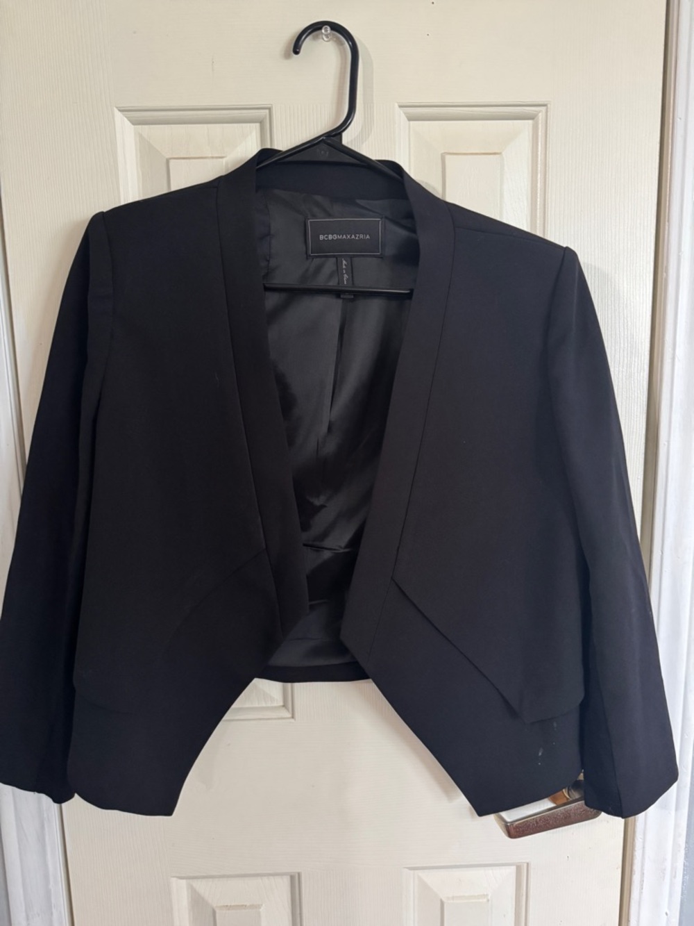 BCBGMaxAzria Black Cropped Open-Front Blazer